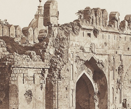 Cashmere Gate by Felice Beato - Delhi, Felice Beato, Indian Uprising of 1857, rebel, Rebels & Revolutionaries, Sarmaya Stars, War