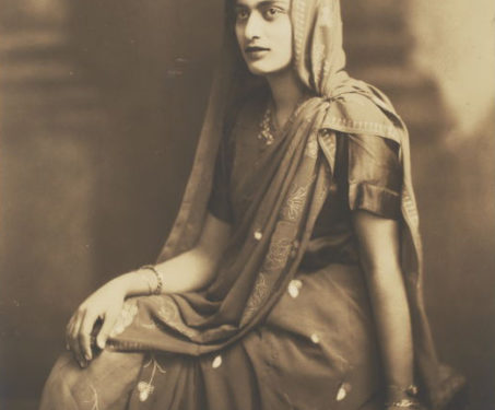 The Sari Story - How A Simple Garment Travelled Around India & Across the Ages - 19th century, Costume, Costumes, Dancers & Costumes, Fashion, photography, rare books, Sari, Style