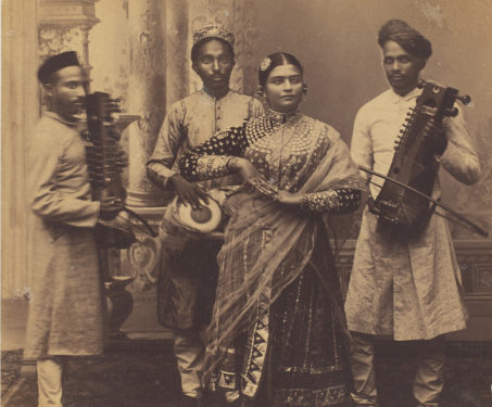 Shape Shifting: Tracing Classic Indian Style Silhouettes Through The Ages - Dancers & Costumes