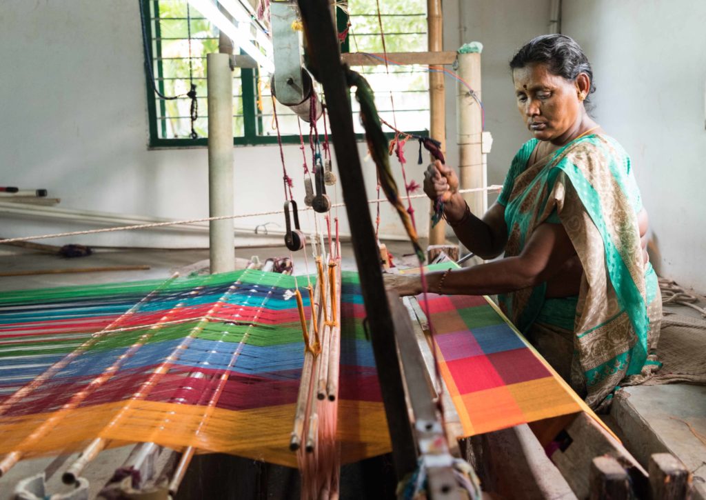Kandangi saree being woven on the loom in Chettinad