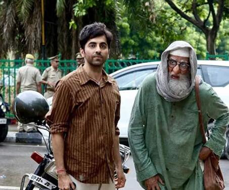 Who pulls the strings in Gulabo Sitabo? - Indian history, Lucknow, Movie Review, Sarmaya Talks, Sarmaya Travels