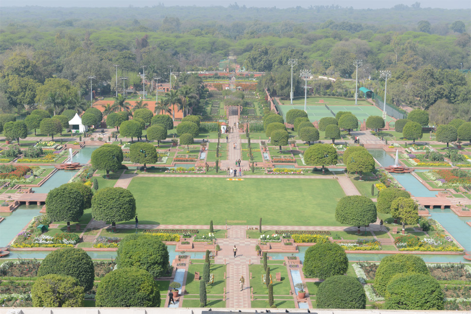 10 interesting facts about Mughal gardens - Agra, Babur, Delhi, featured, Gardens, Kashmir, Mughal, Mughal architecture, Mughal miniatures, Sea of Stories, Shah Jahan, Taj Mahal, Water
