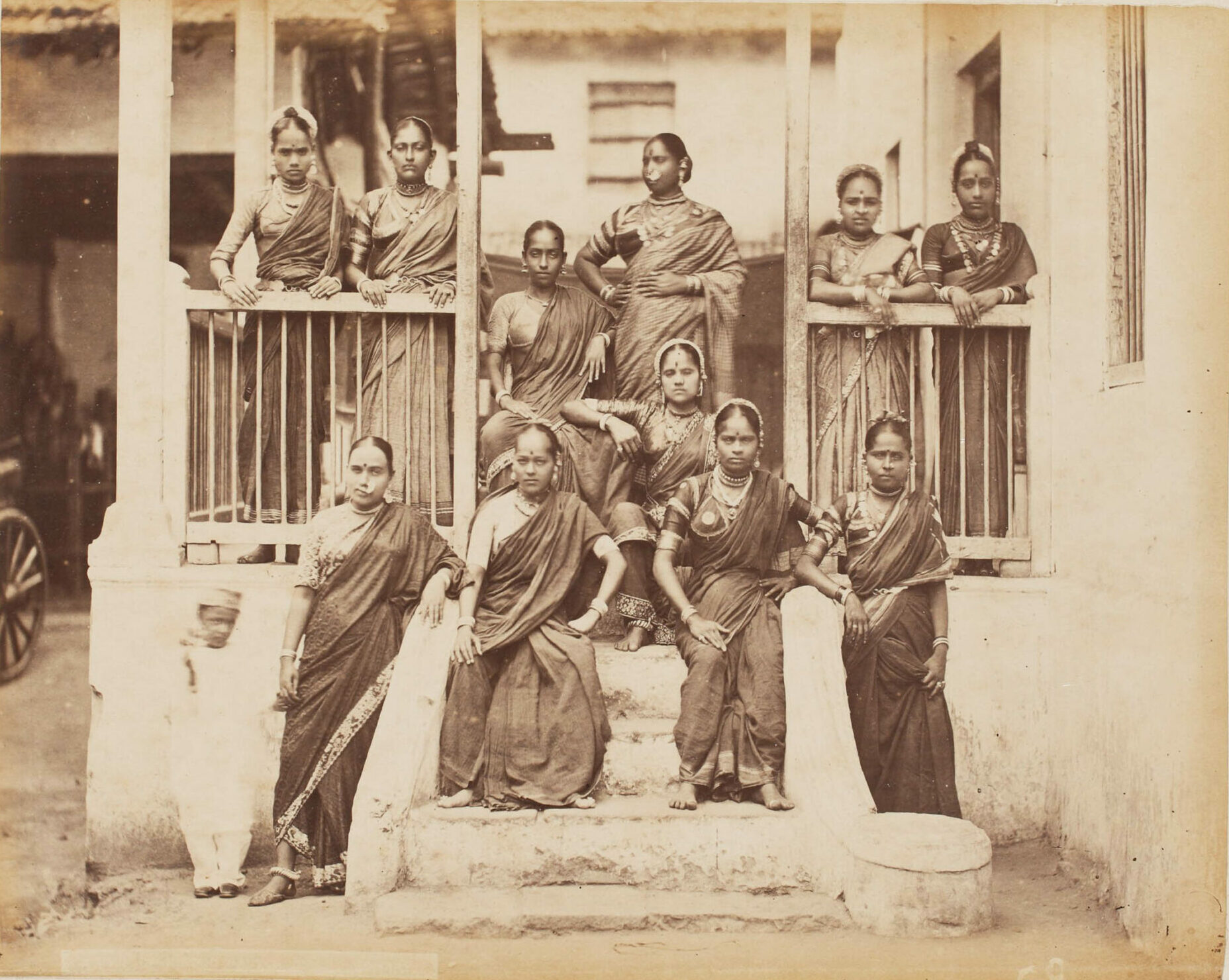 “These women were the Madhuri and Sridevi of their times” - 19th Century Photography, courtesan, Dance, Delhi, Forgotten Files, Lucknow, nautch girl, Textiles, Thanjavur